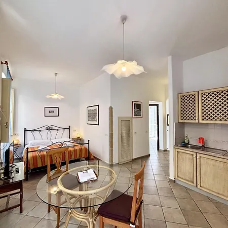 Appart hôtel Kàllistos Suites&apartments 3*